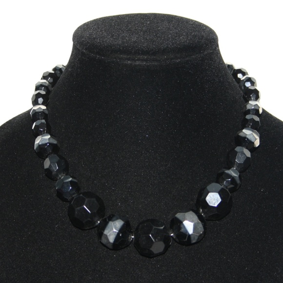 Vintagejelyfish Jewelry - Beautiful black and silver adjustable necklace